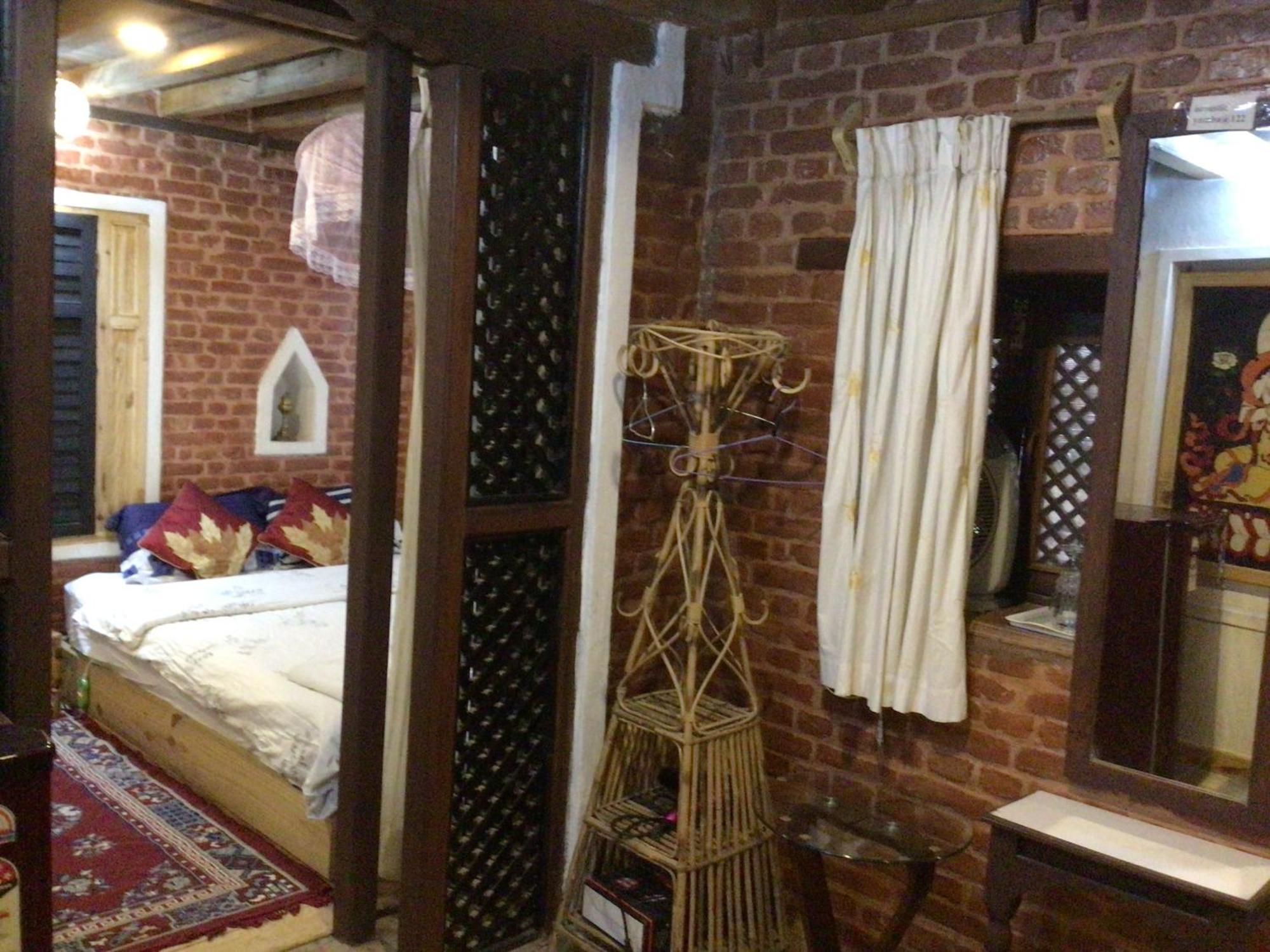 Yamba Traditional Home Lalitpur Εξωτερικό φωτογραφία